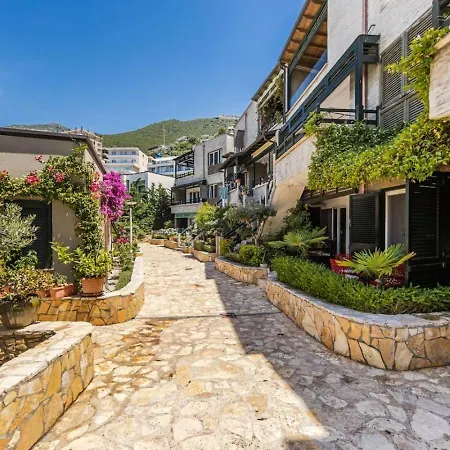 Aquamarine Poolside 1br & Free Parking By Pikhost *