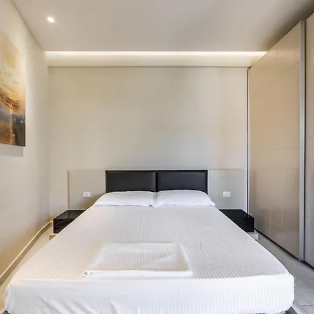 Aquamarine Poolside 1br & Free Parking By Pikhost Vlora